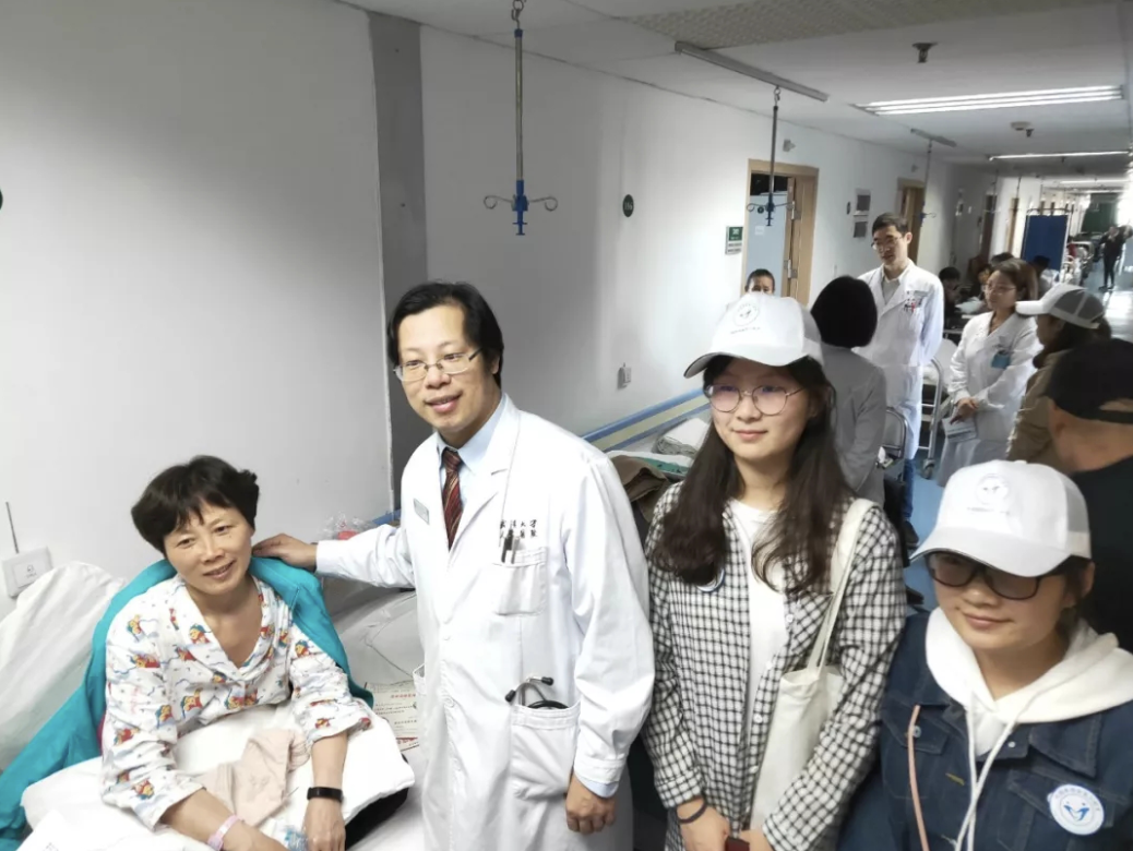 e1765238c9bce4f6a18bc1aed5c9fd45